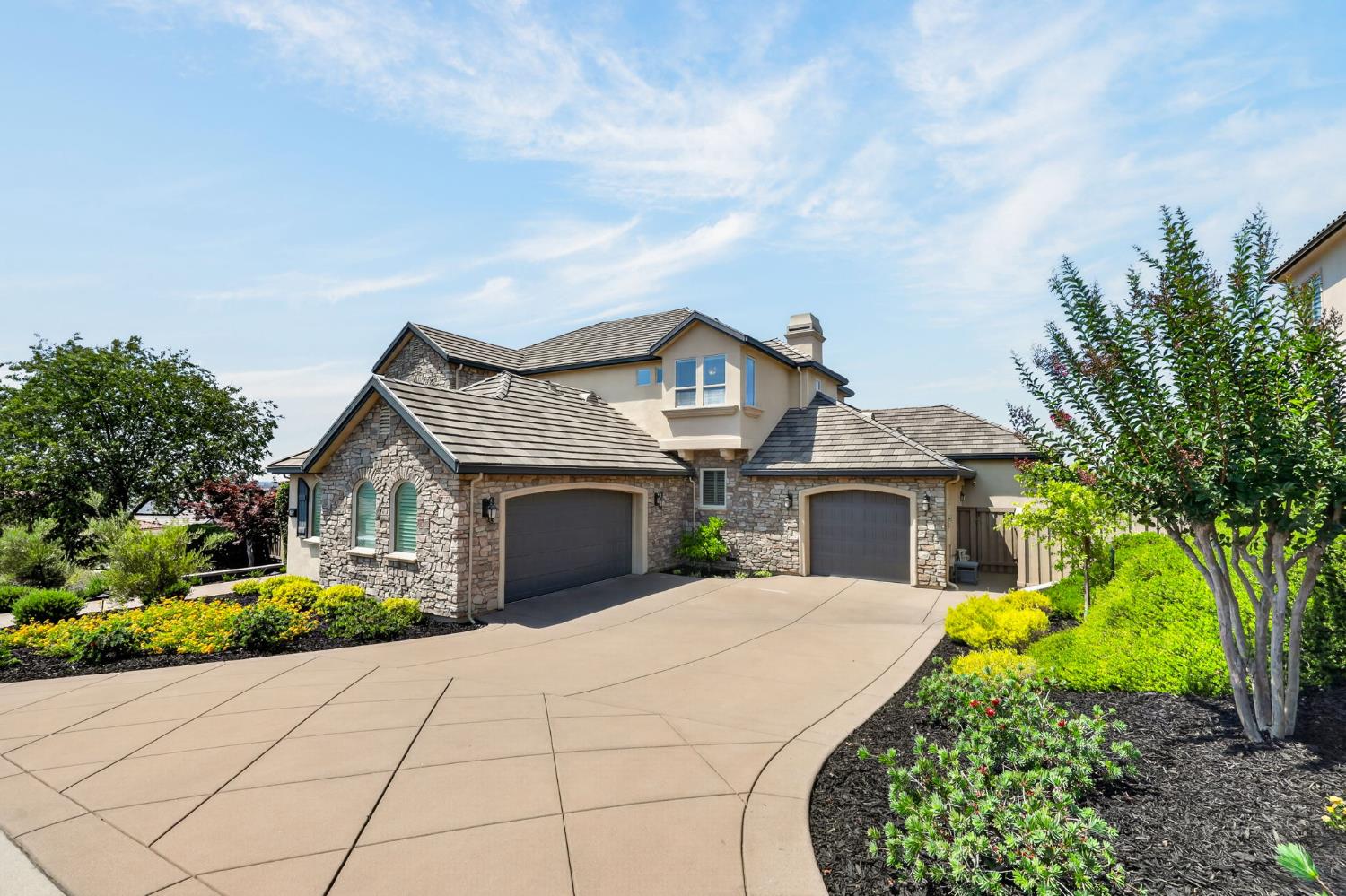 1734 Lake Vista Way