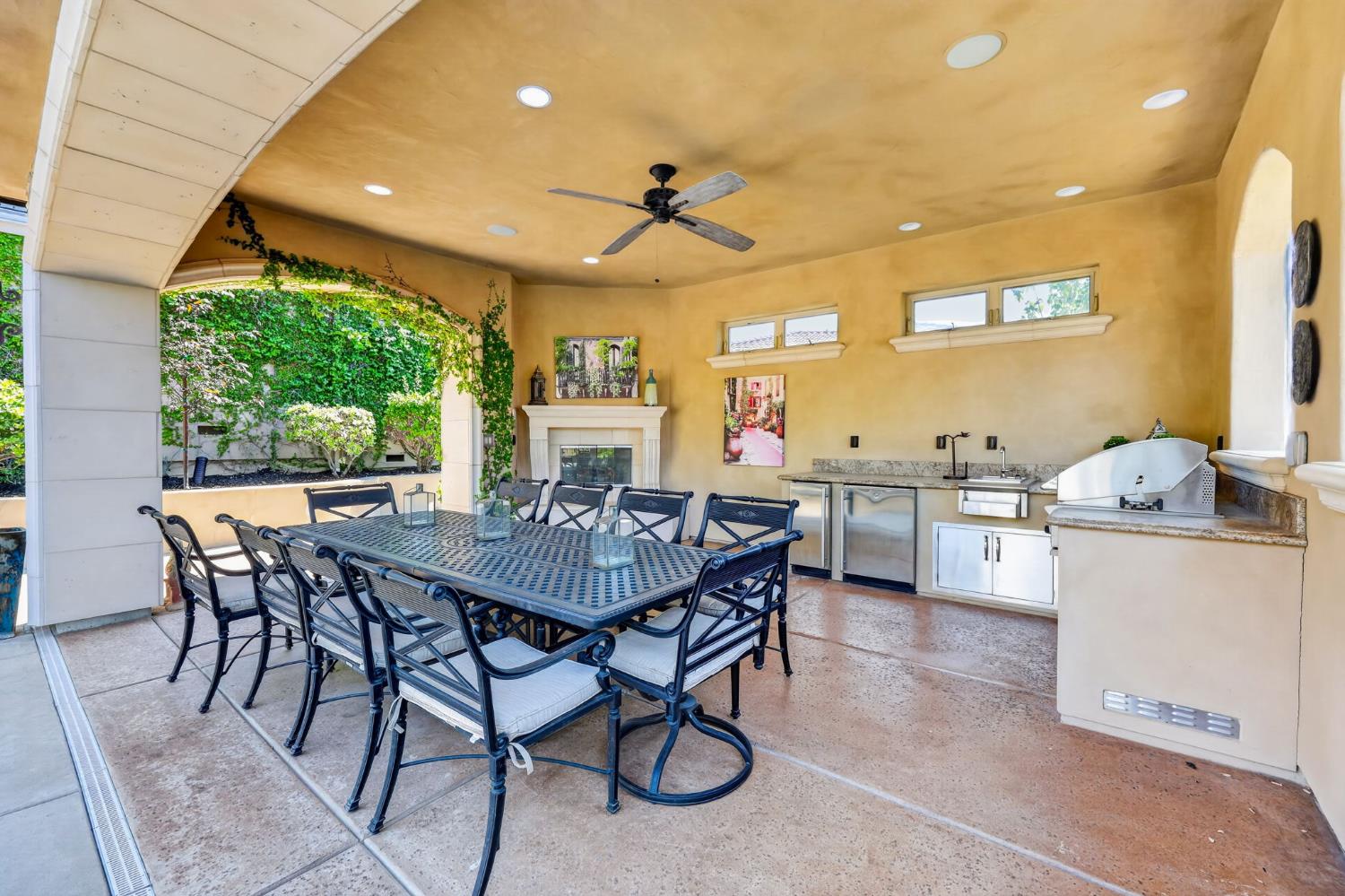 1734 Lake Vista Way