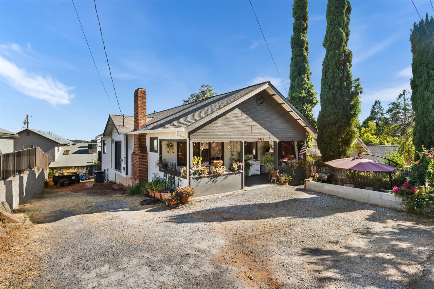 9084 Howell Lane