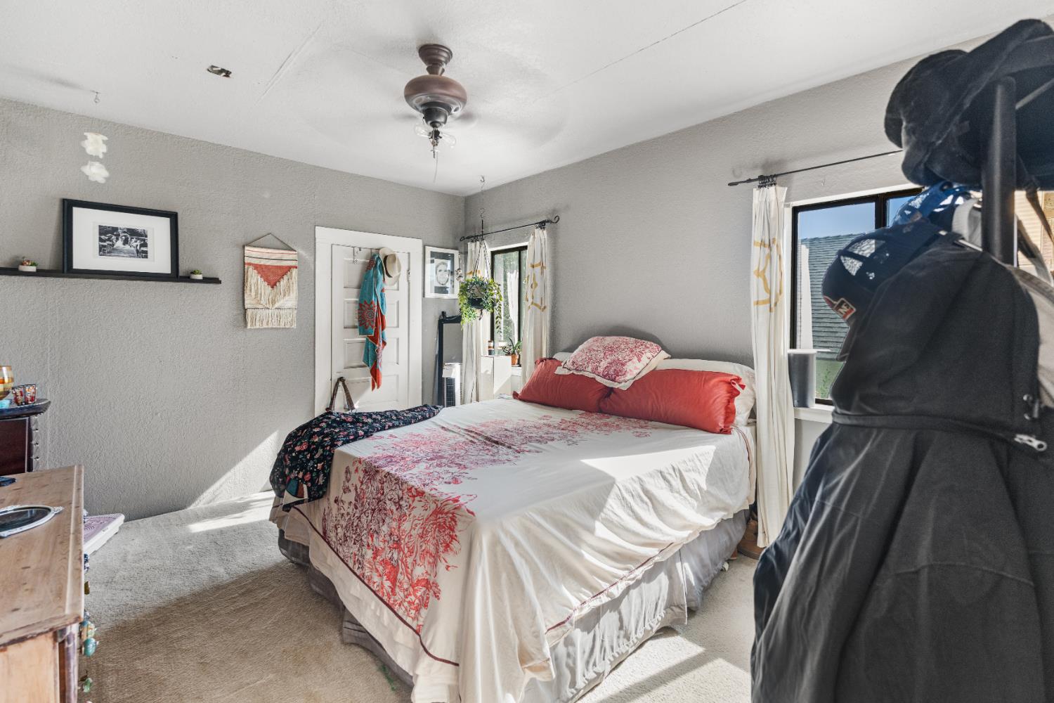 9084 Howell Lane