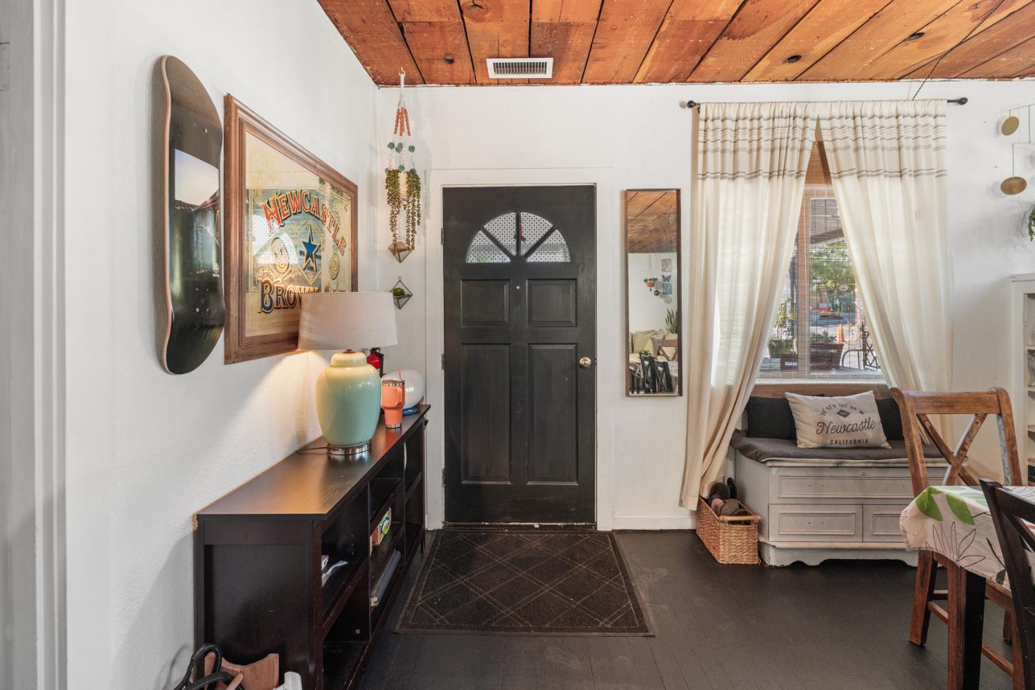 9084 Howell Lane