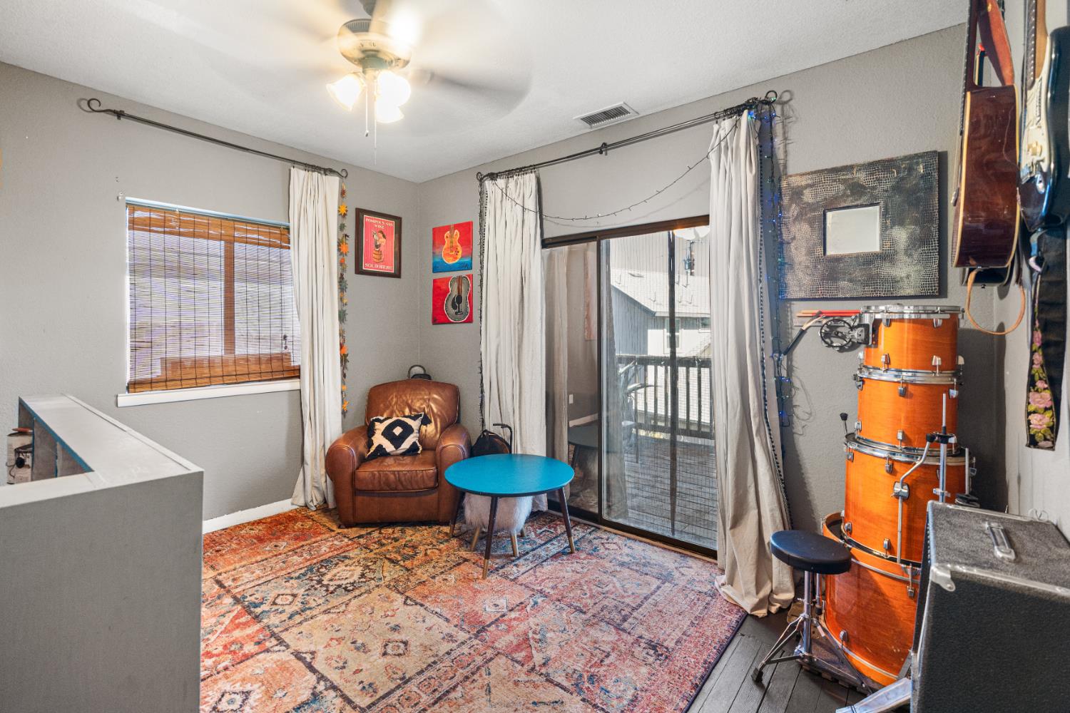 9084 Howell Lane