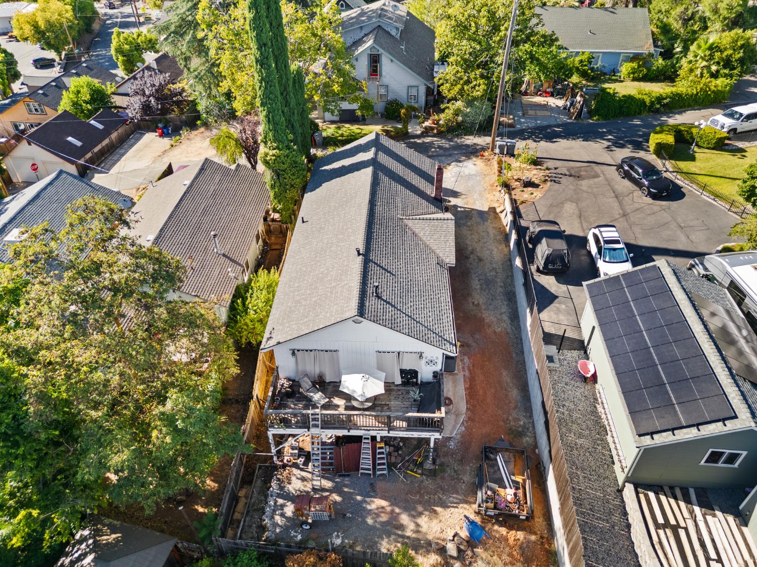 9084 Howell Lane