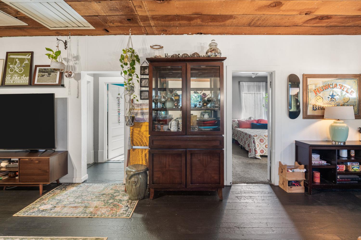 9084 Howell Lane
