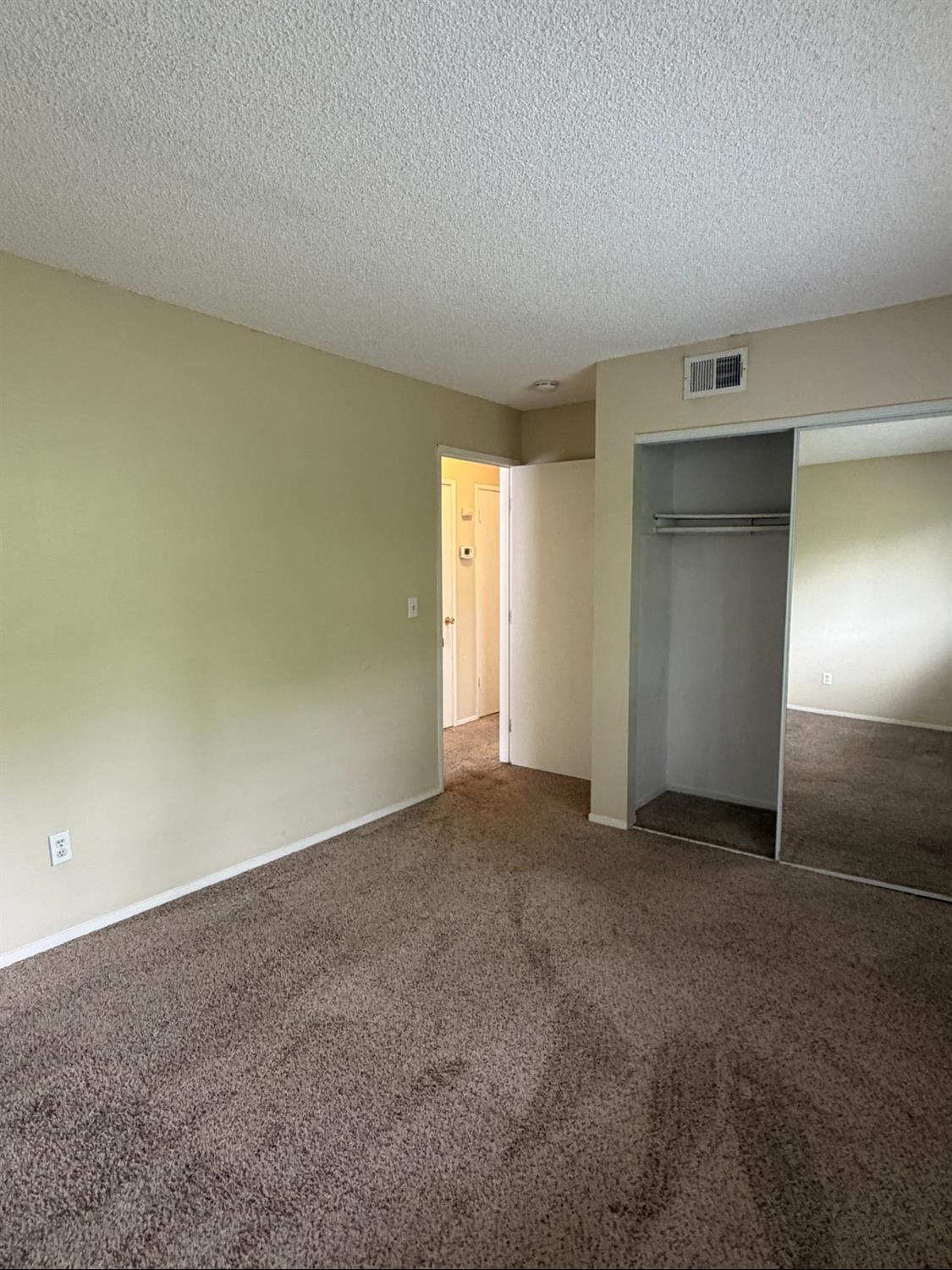 4711 Hayford Way 4