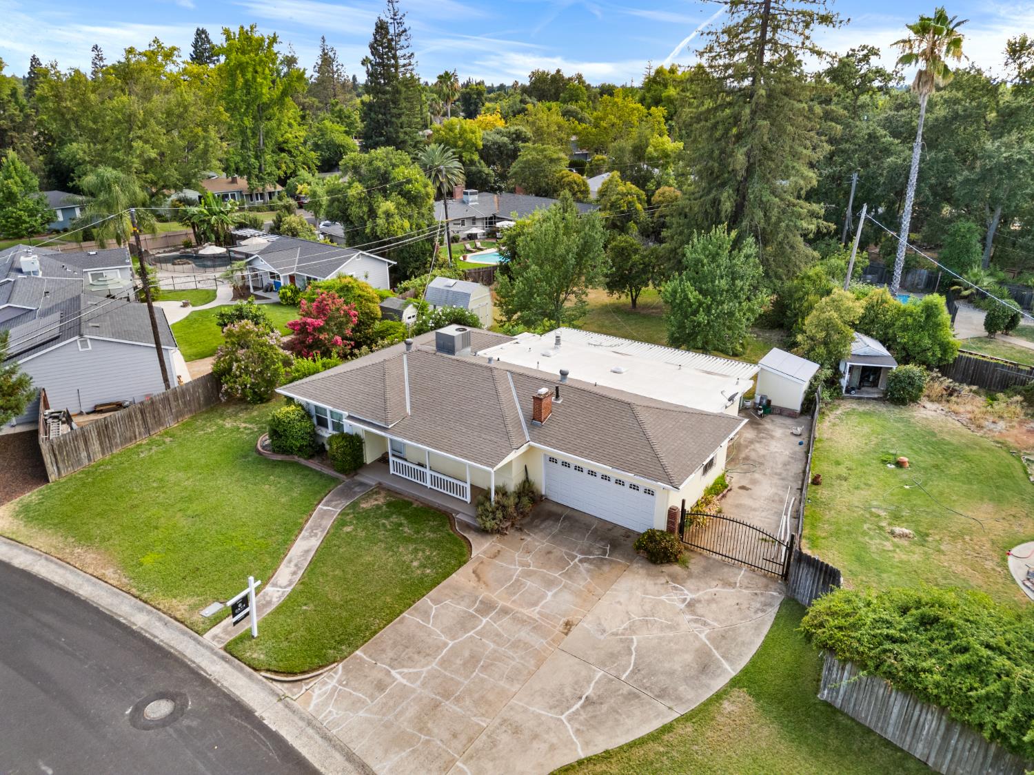 2661 Foothill Drive
