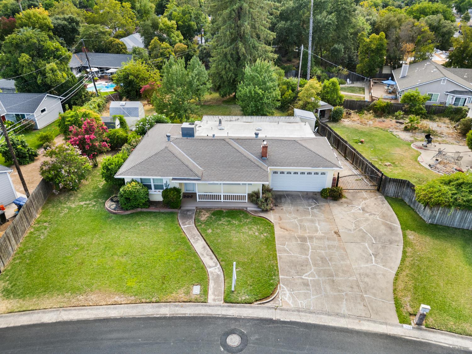 2661 Foothill Drive