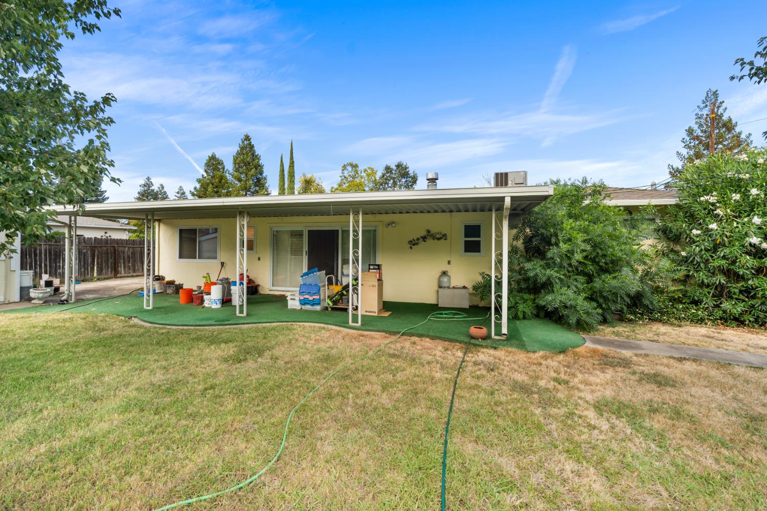 2661 Foothill Drive