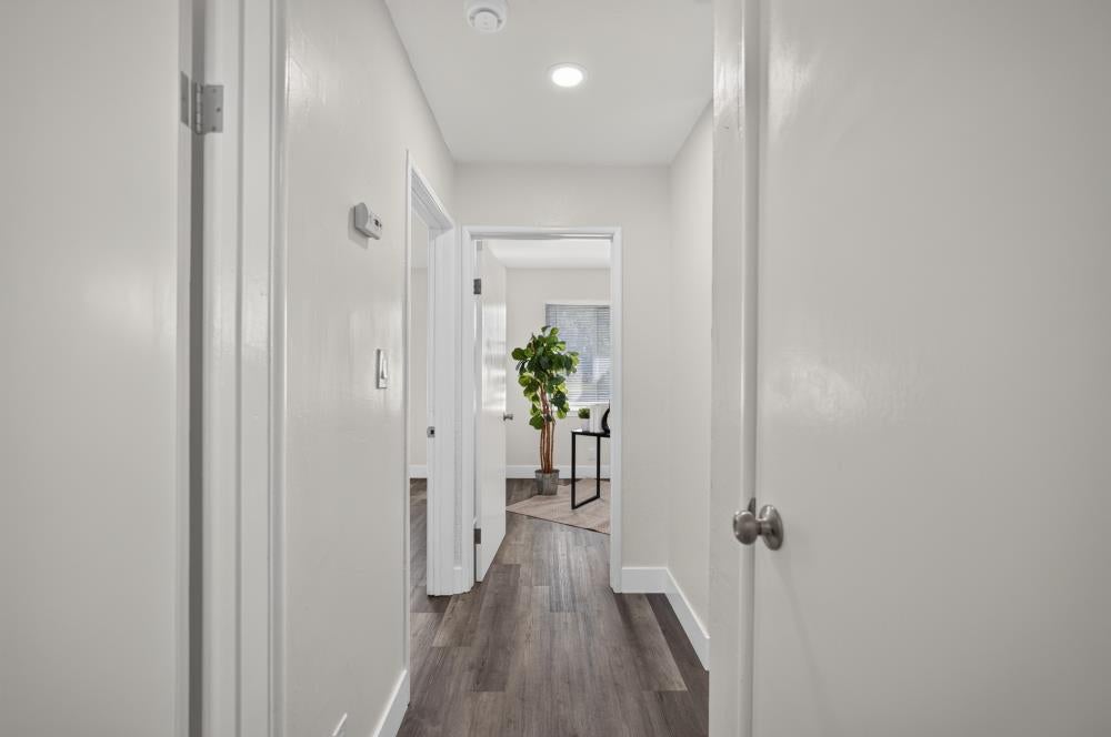 1649 Robin Hood Court