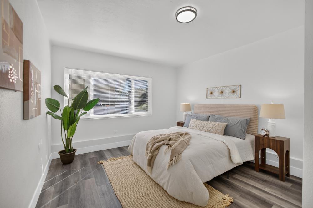 1649 Robin Hood Court