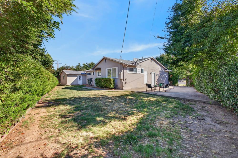 1649 Robin Hood Court