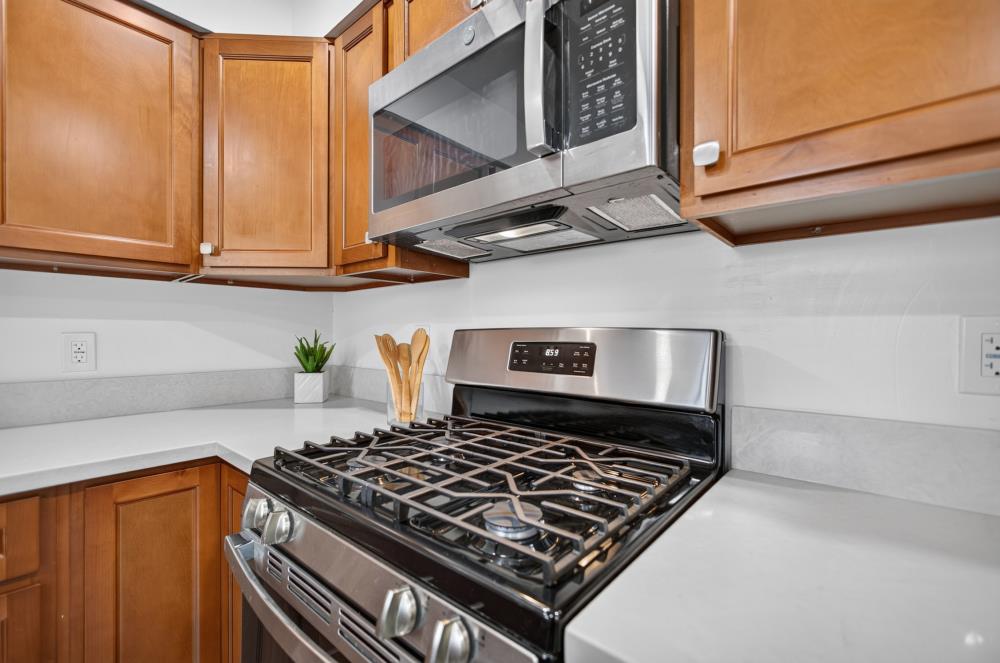 1649 Robin Hood Court