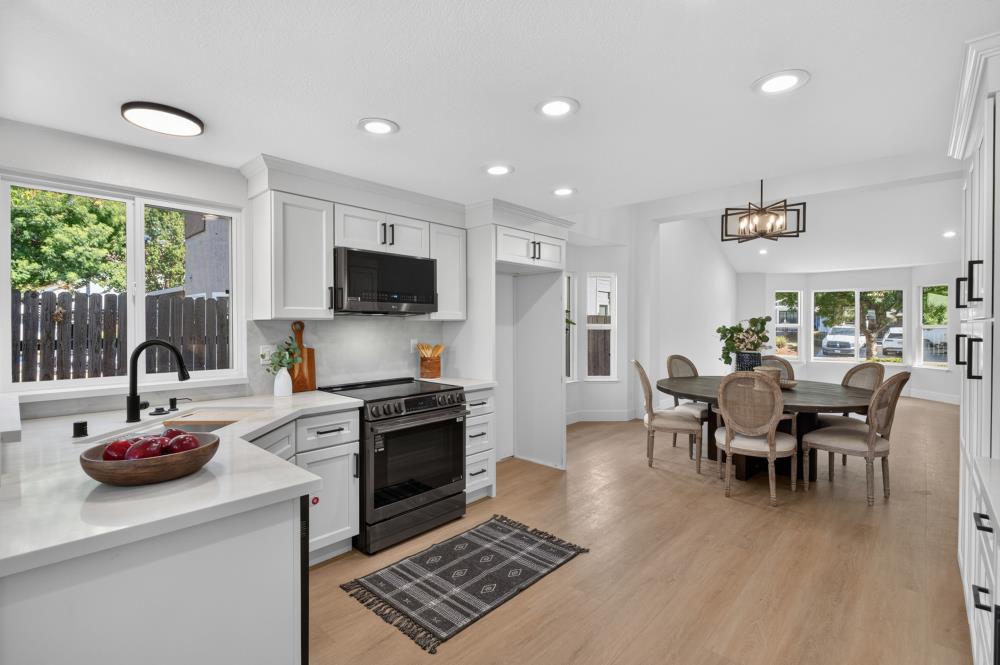9055 Grouse Meadow Drive
