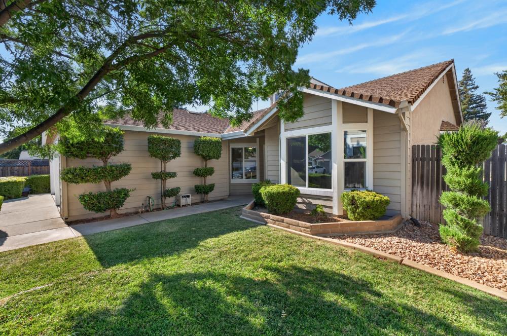 9055 Grouse Meadow Drive