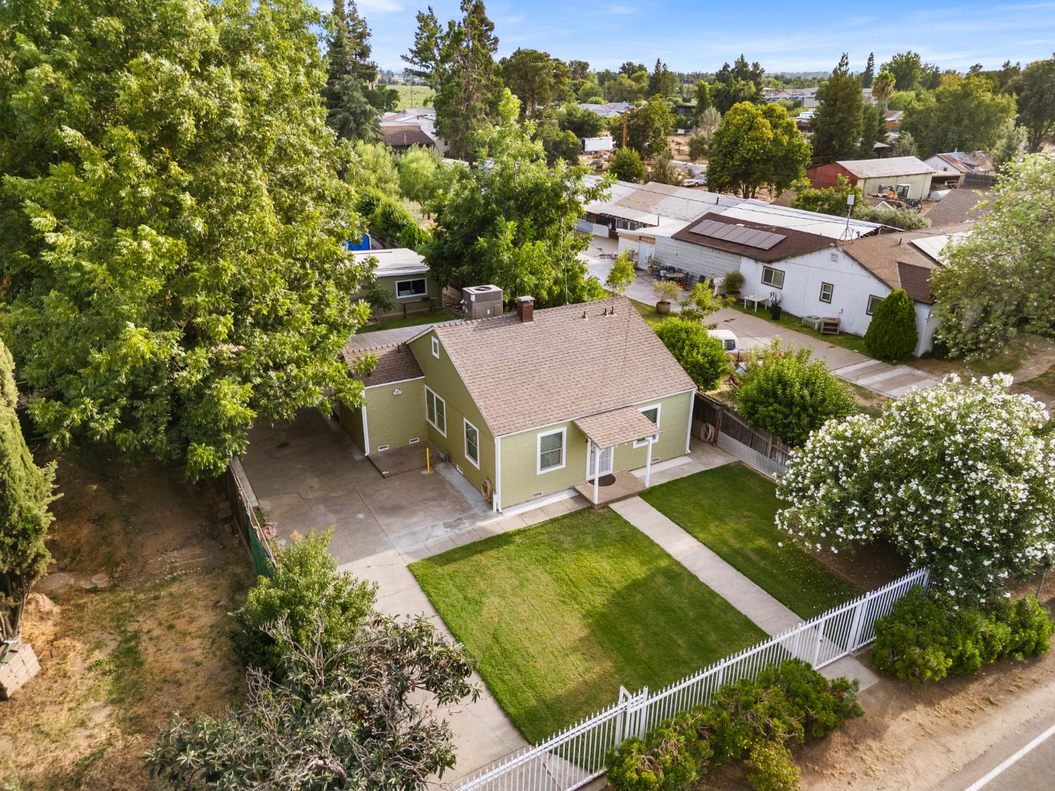 4904 E Harvest Road
