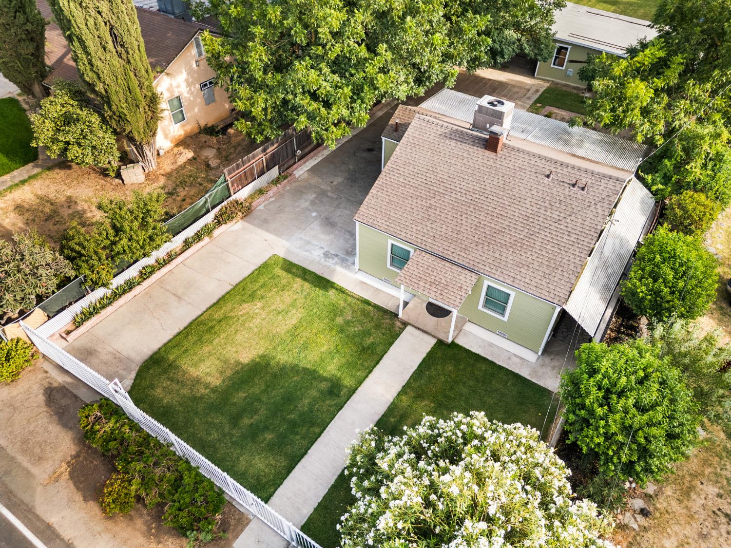 4904 E Harvest Road