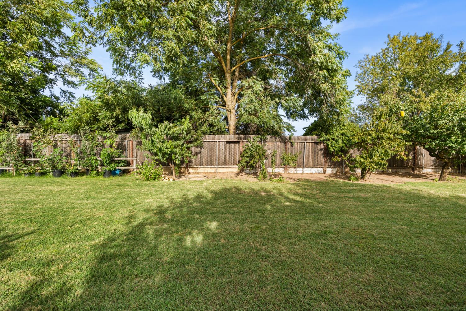 4904 E Harvest Road