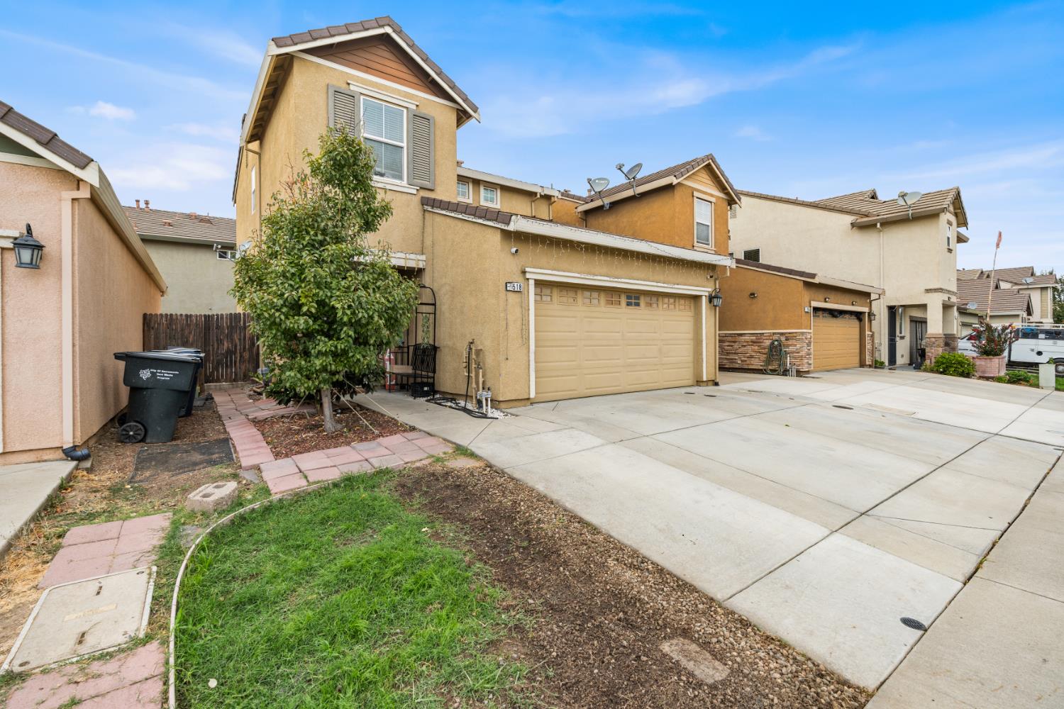 7518 Georgica Way