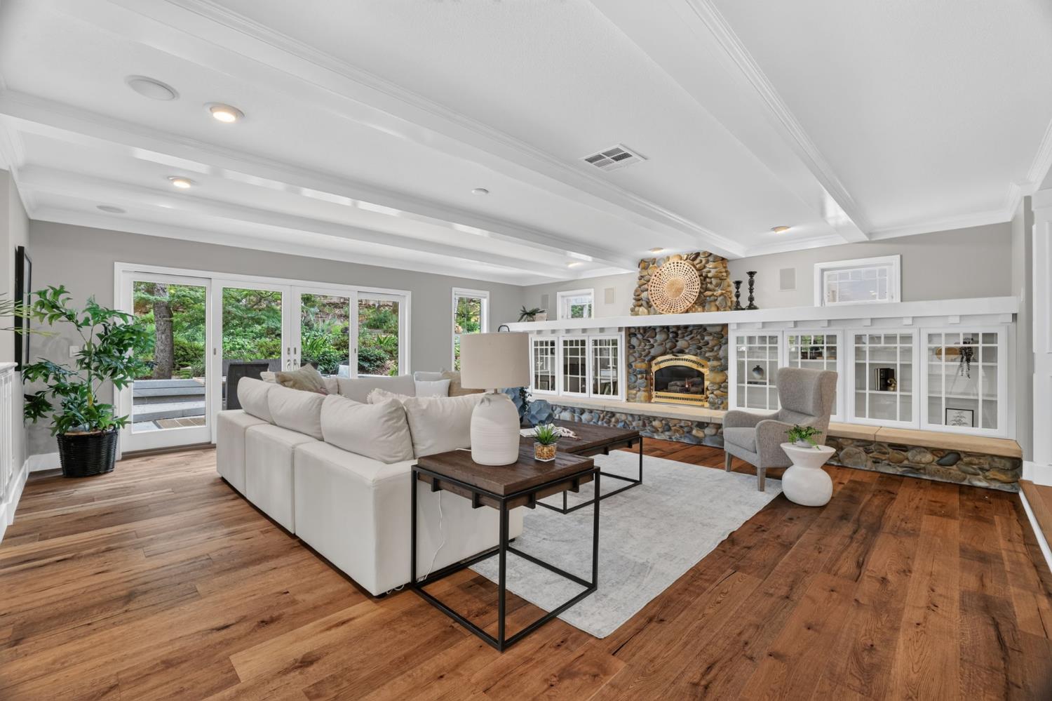1942 Sheffield Drive
