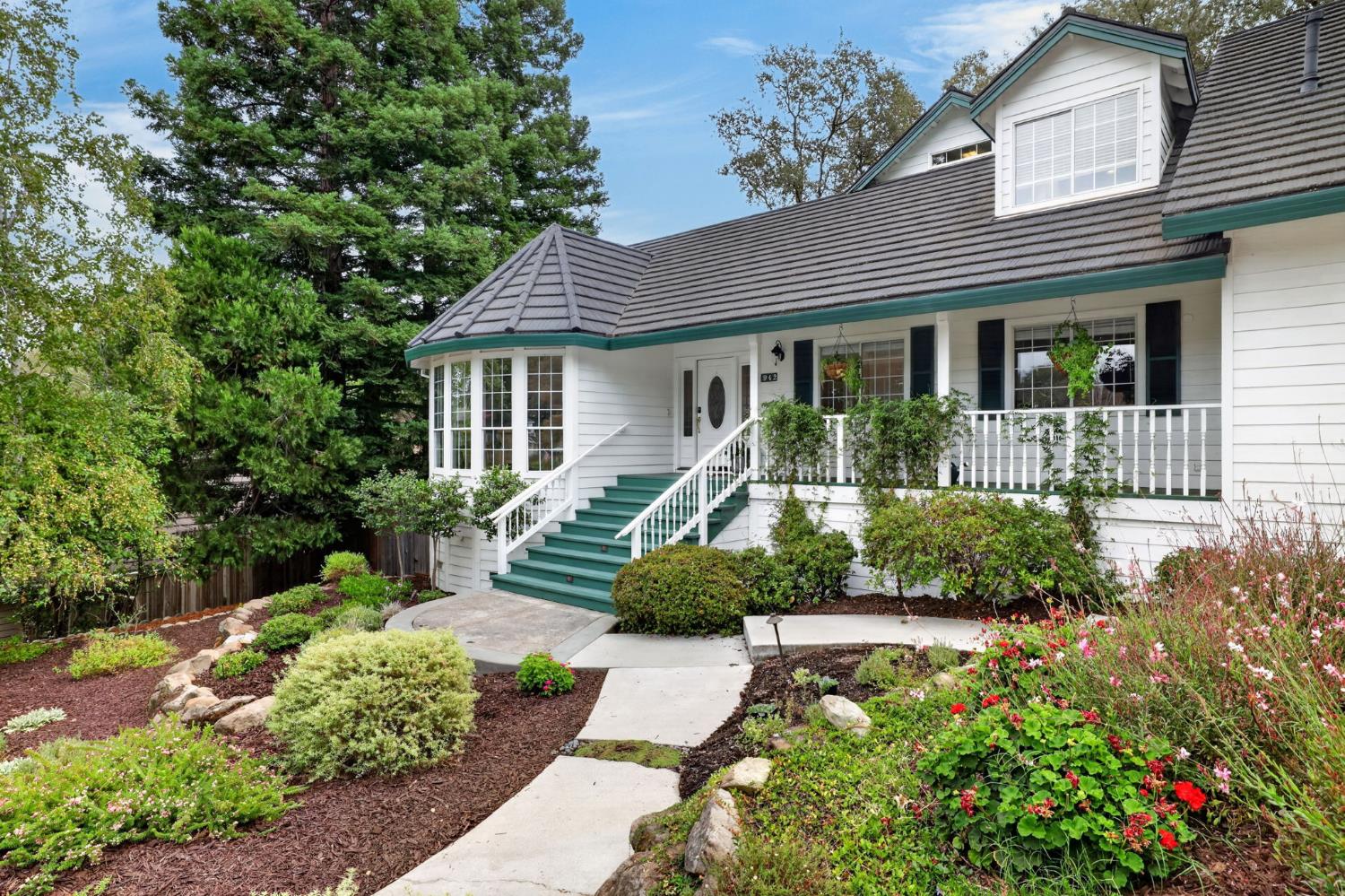 1942 Sheffield Drive