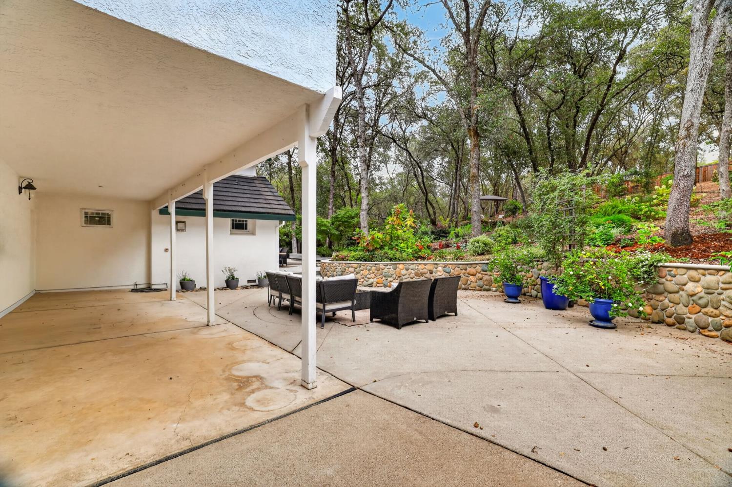 1942 Sheffield Drive