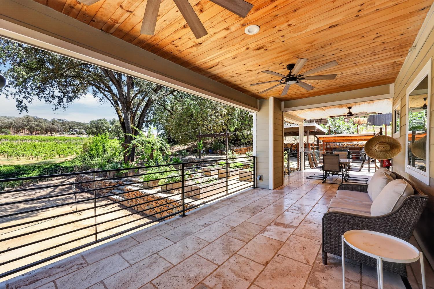 2402 Deer Valley Road