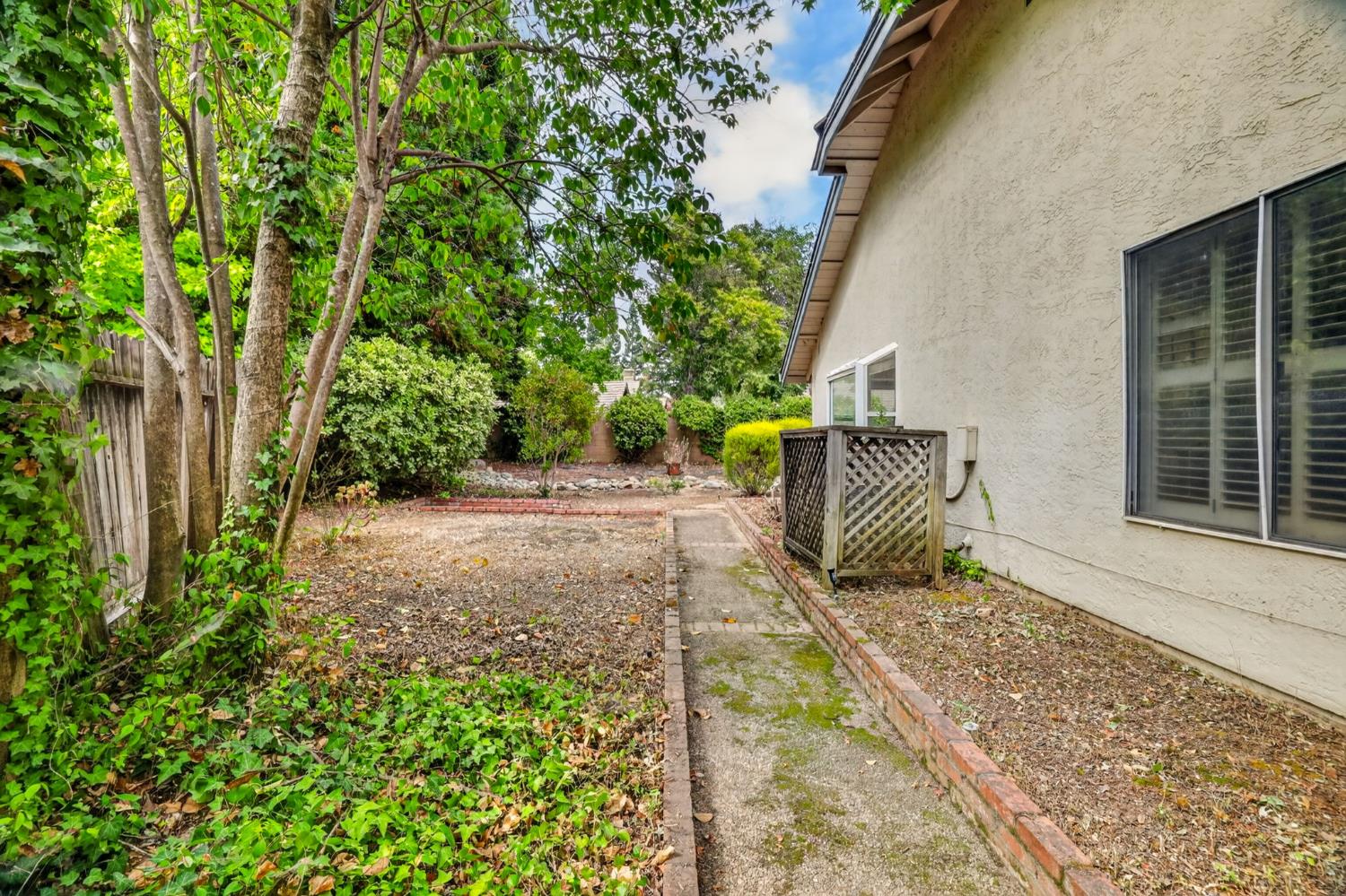 11445 Secrettown Court