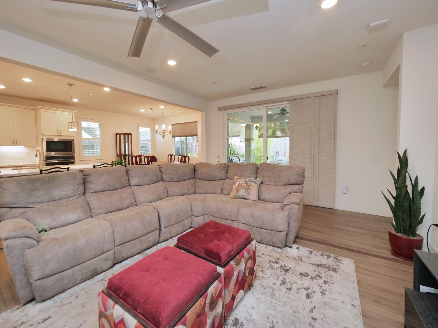 4017 Equator Lane