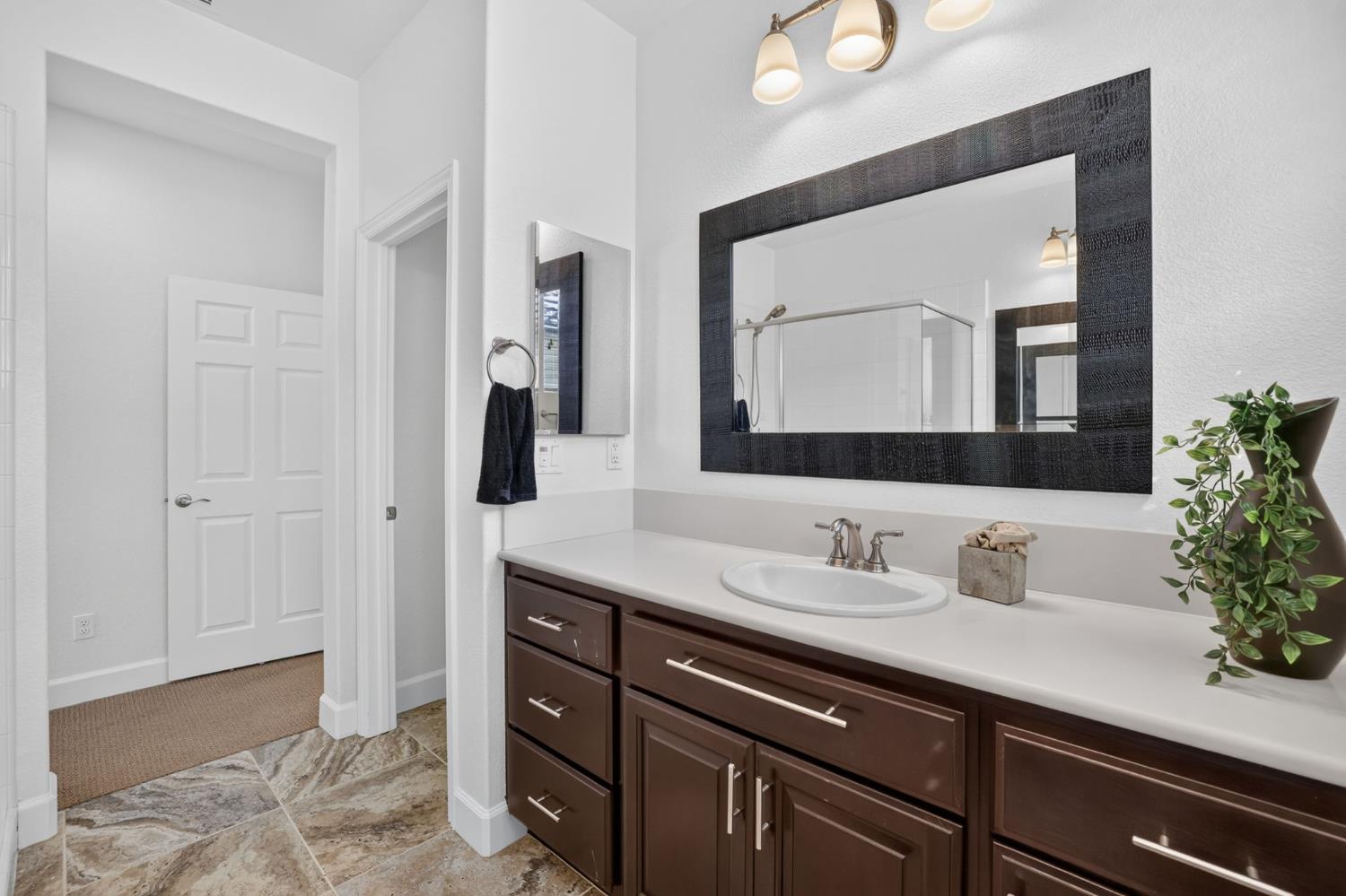1589 Bonanza Lane