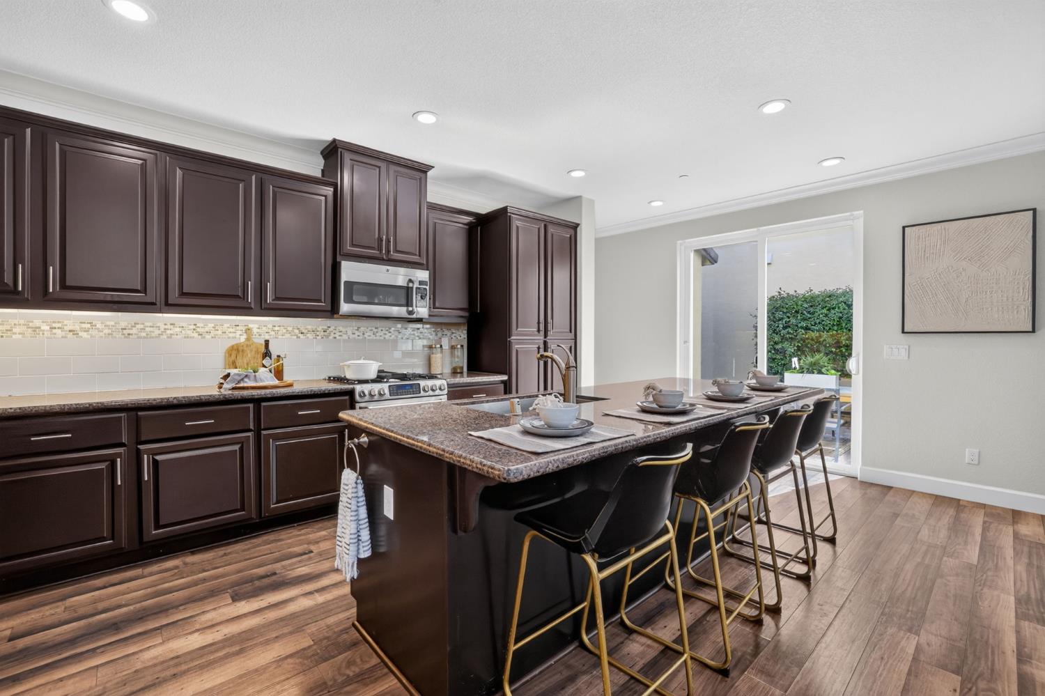 1589 Bonanza Lane