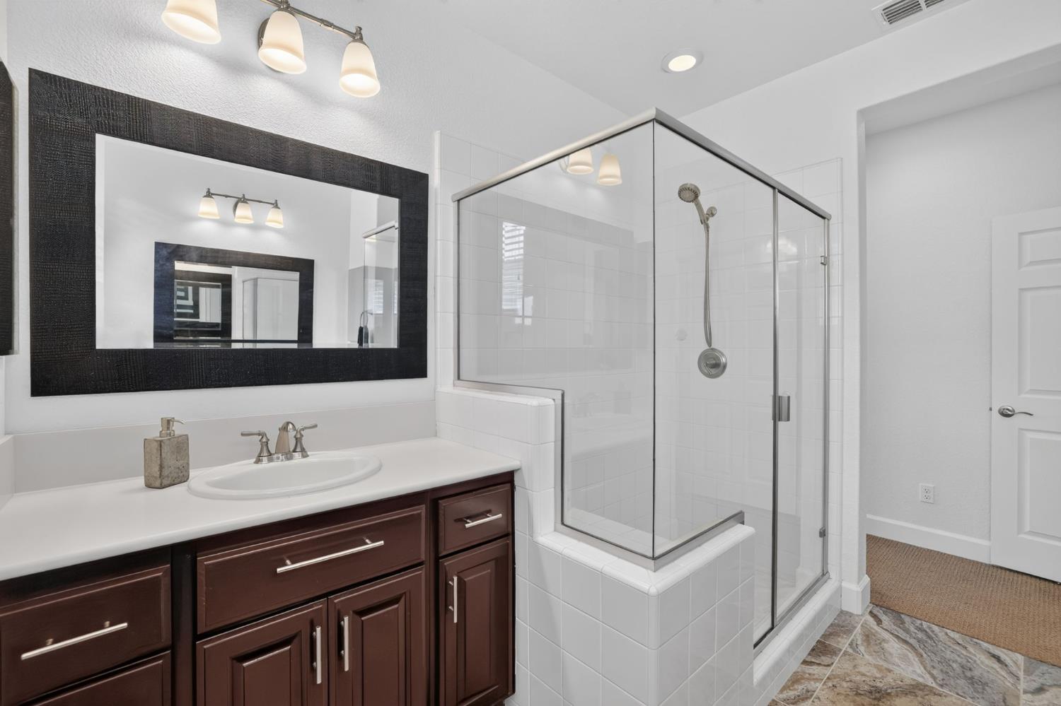 1589 Bonanza Lane