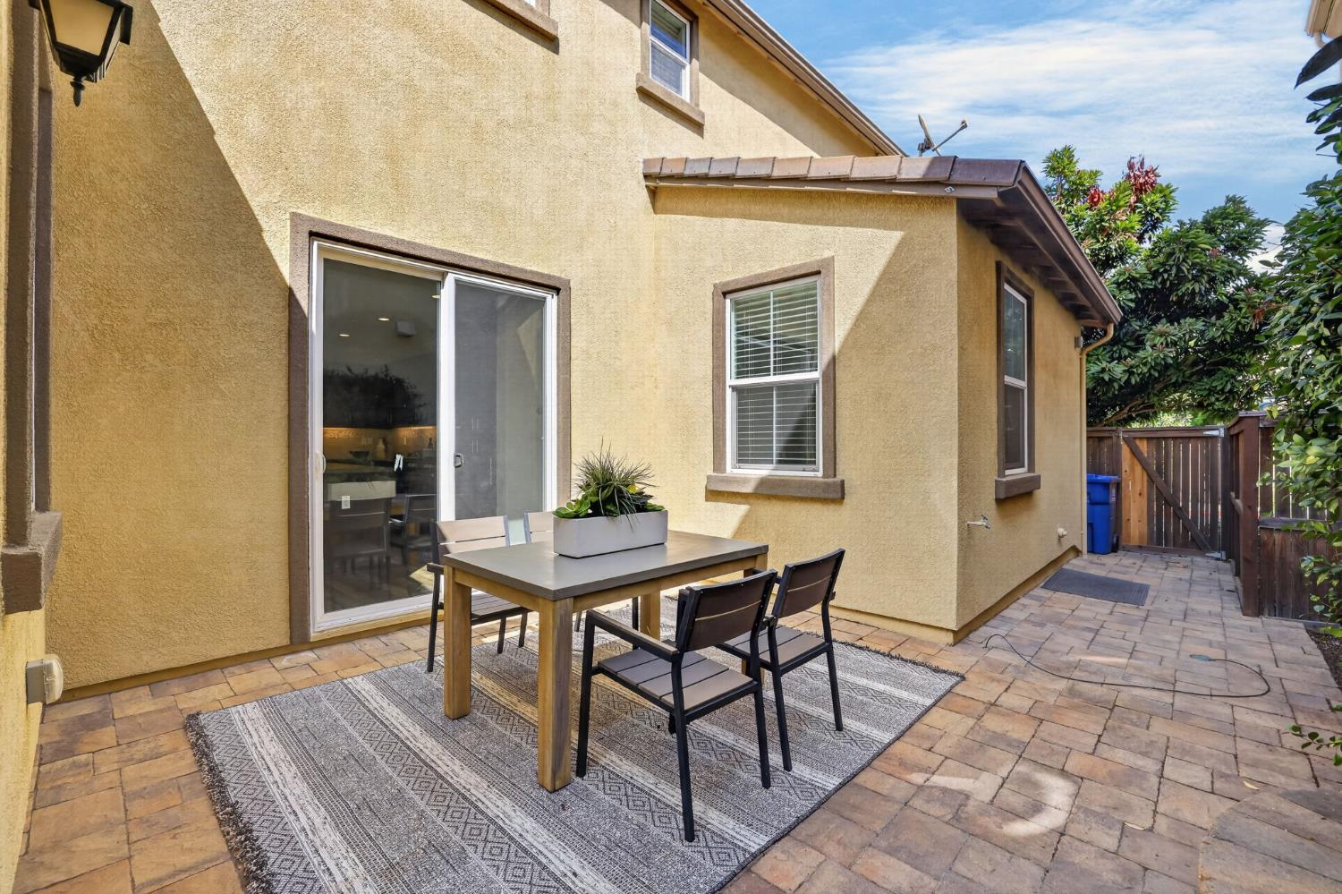 1589 Bonanza Lane