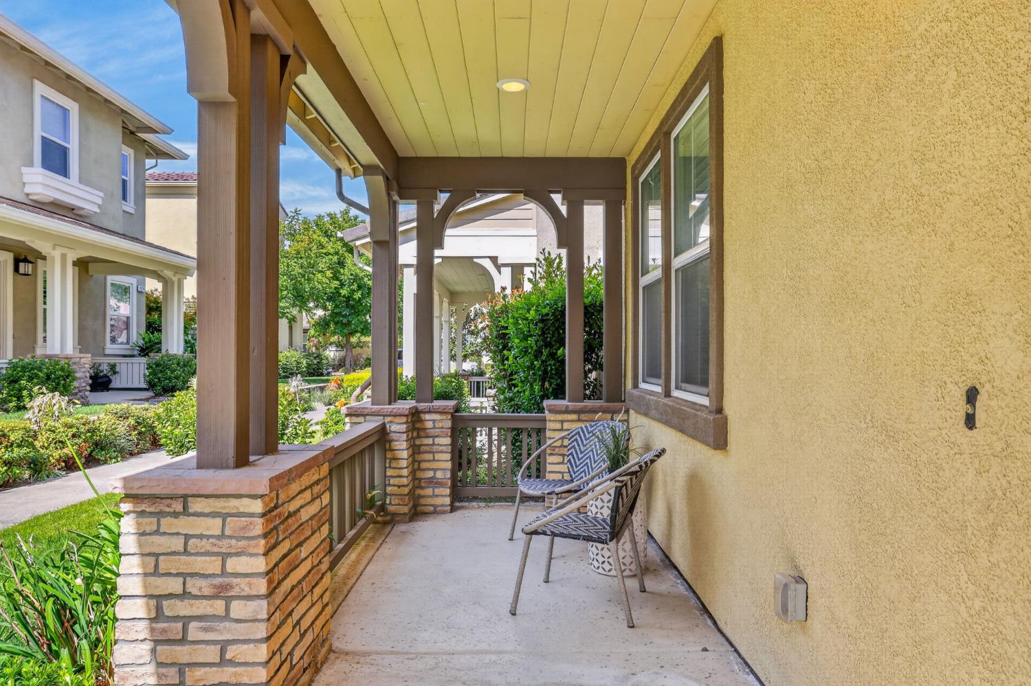 1589 Bonanza Lane