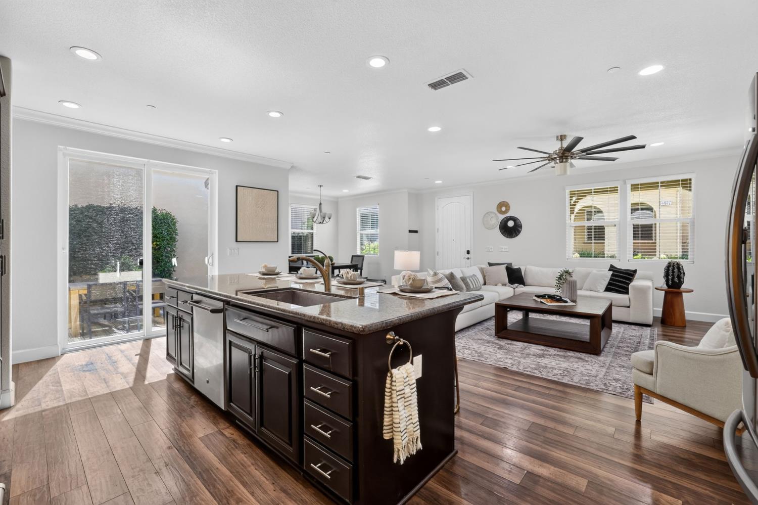1589 Bonanza Lane