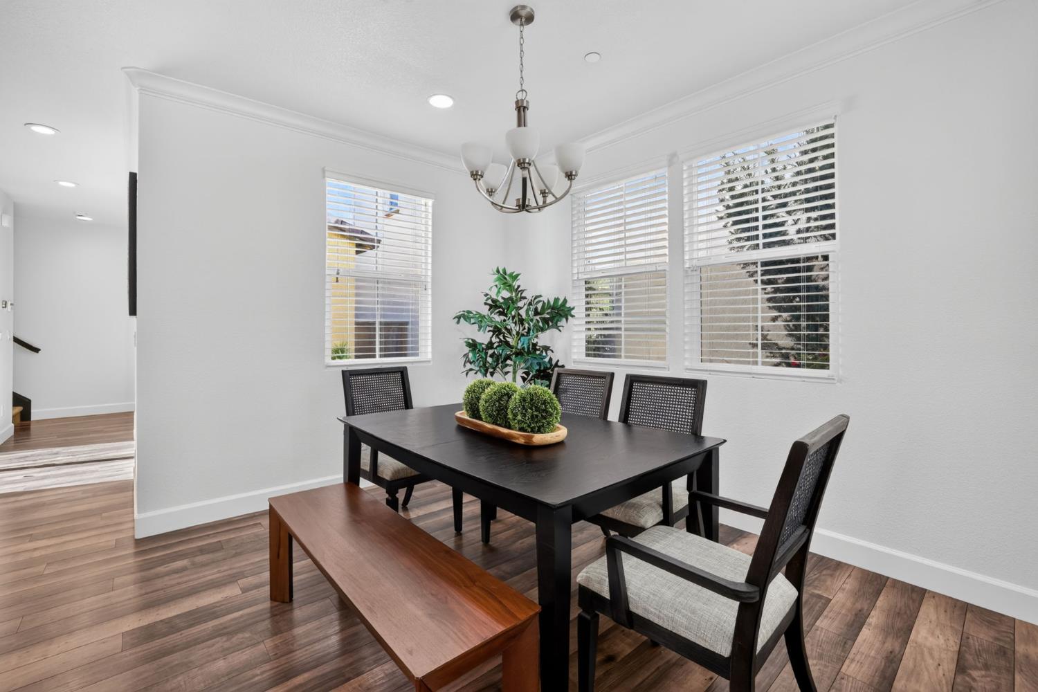 1589 Bonanza Lane