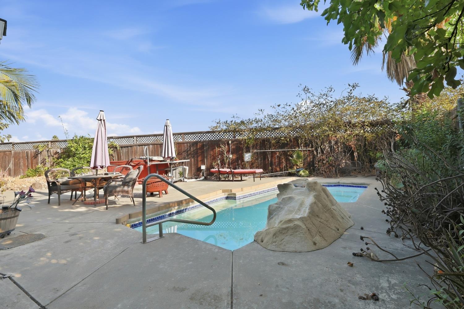 1605 Lavelle Smith Drive
