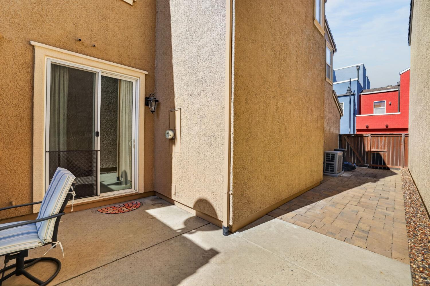 10937 Oakham Drive