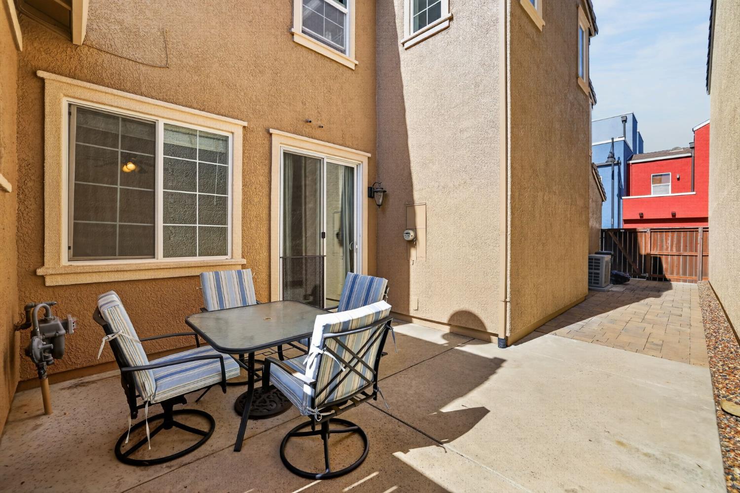 10937 Oakham Drive