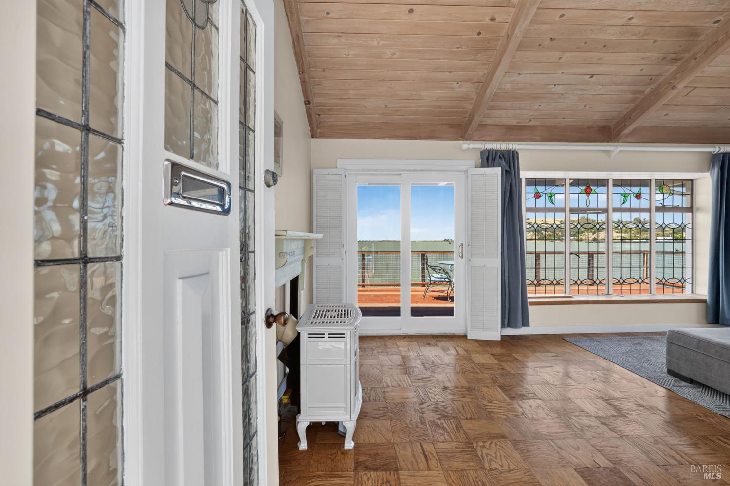 34 Sandy Beach Road
