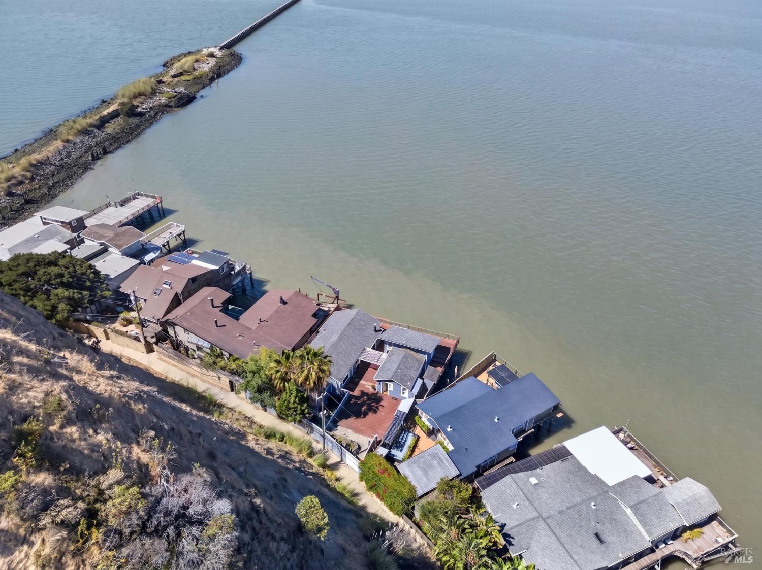 34 Sandy Beach Road