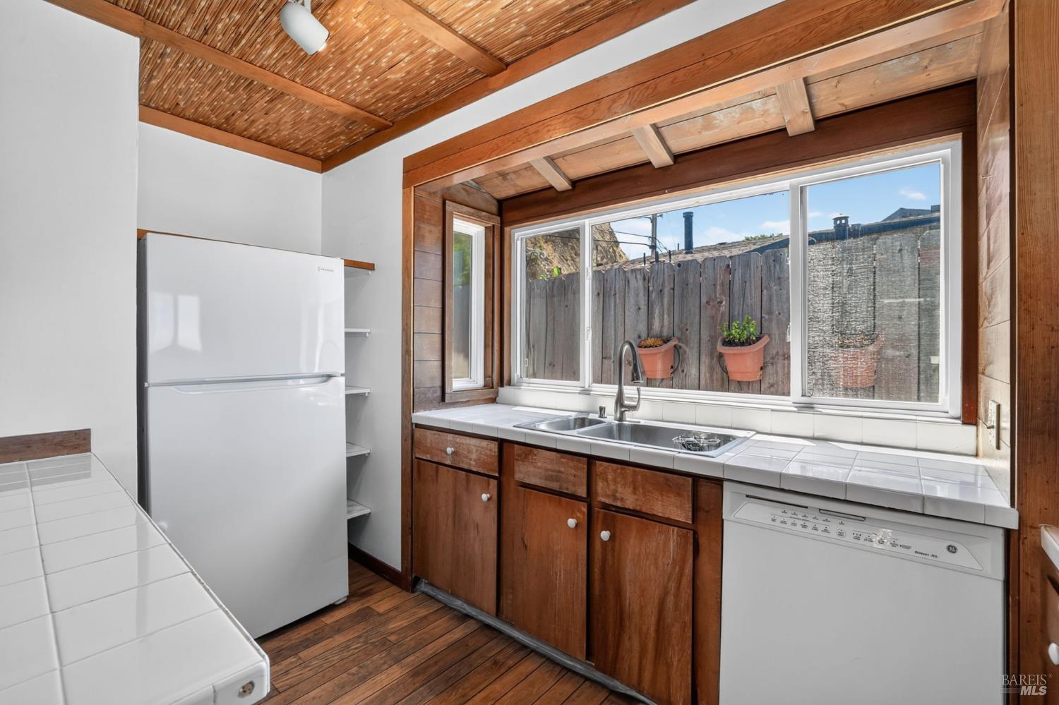 34 Sandy Beach Road