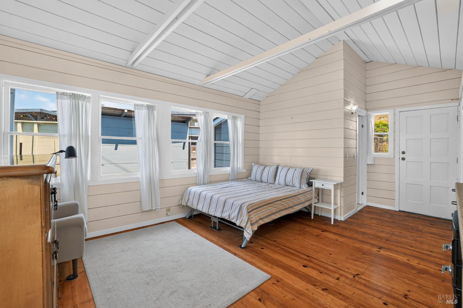 34 Sandy Beach Road
