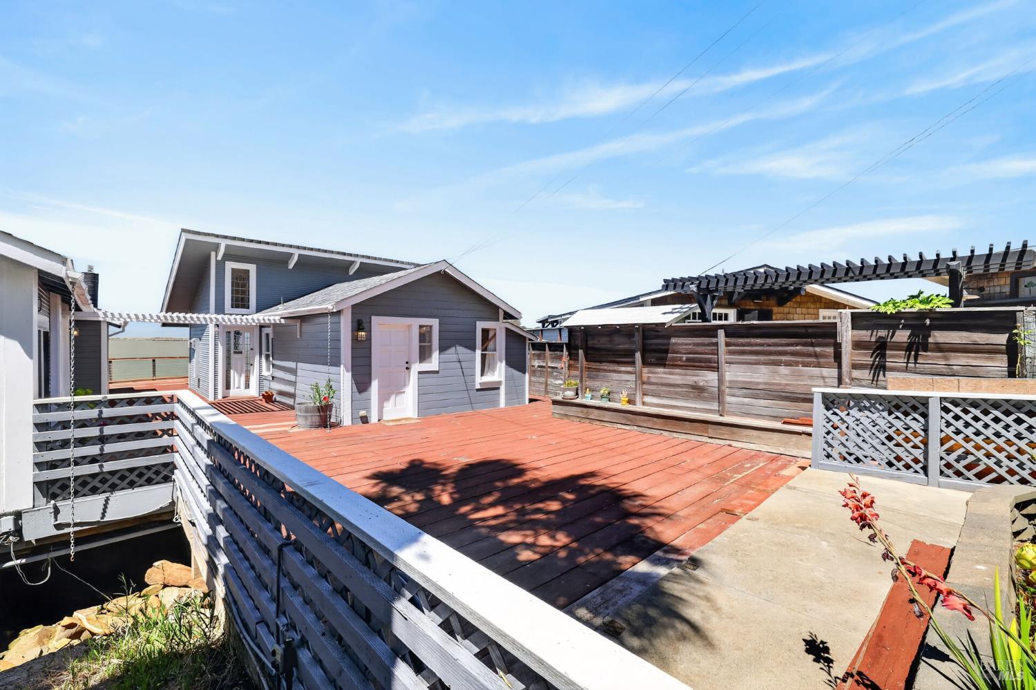 34 Sandy Beach Road
