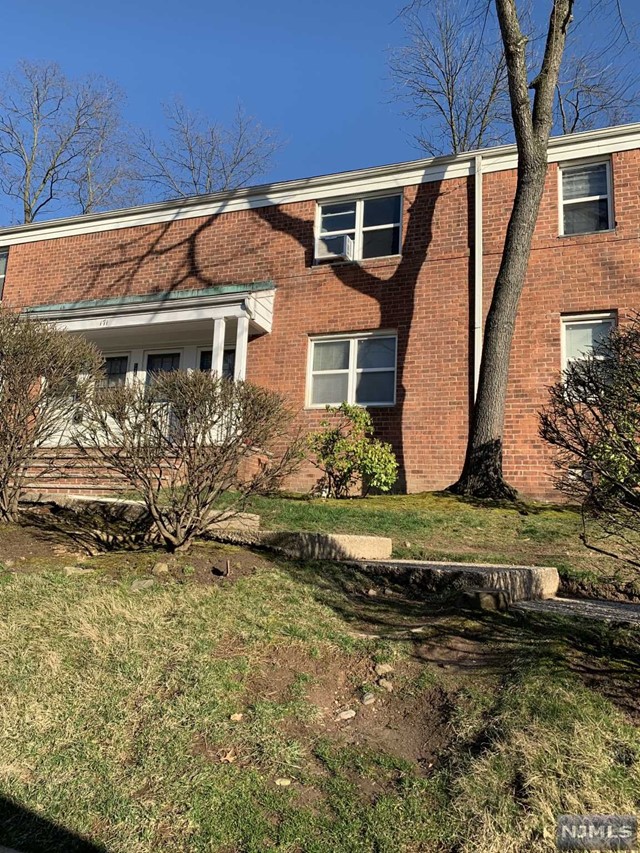 171 Fort Lee Road 151 C