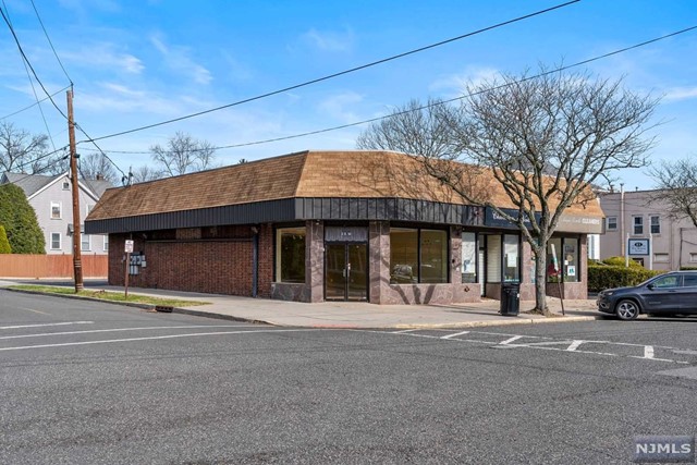 25 West Hudson Avenue