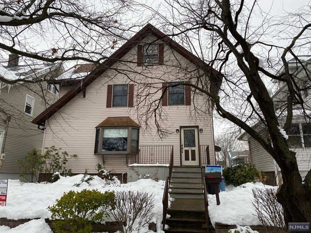 132 6th Street 2nd fl