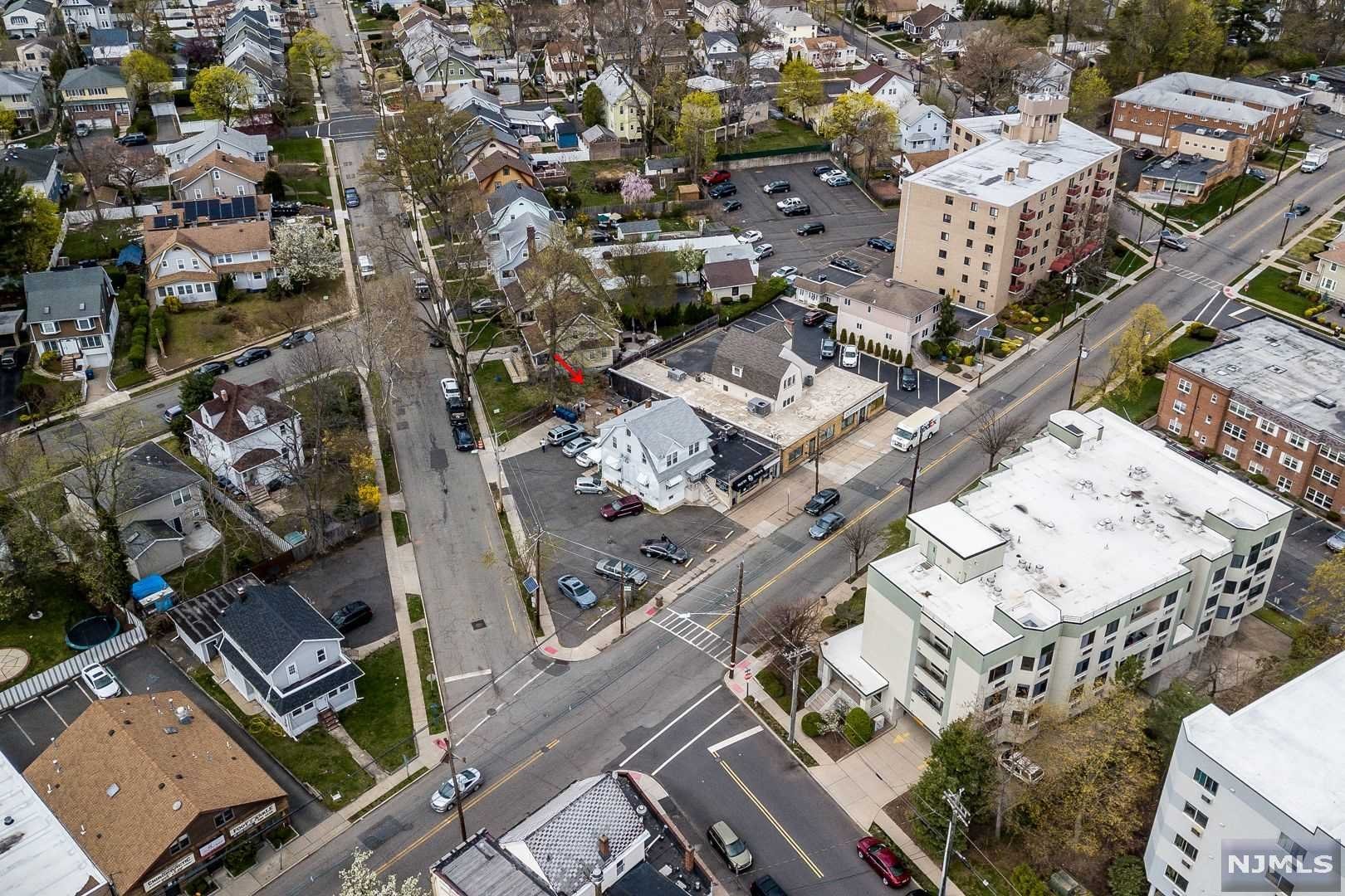 851 Main Street