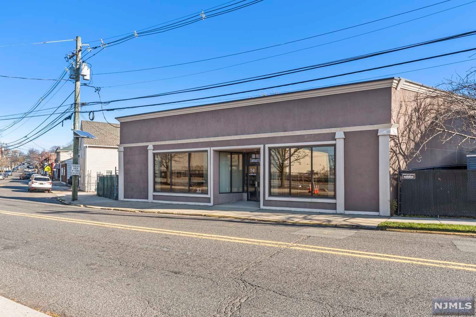 7-9 Ridgefield Avenue