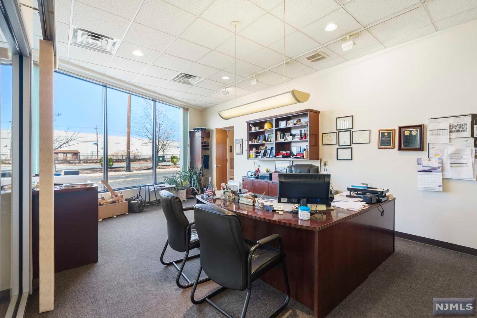 7-9 Ridgefield Avenue