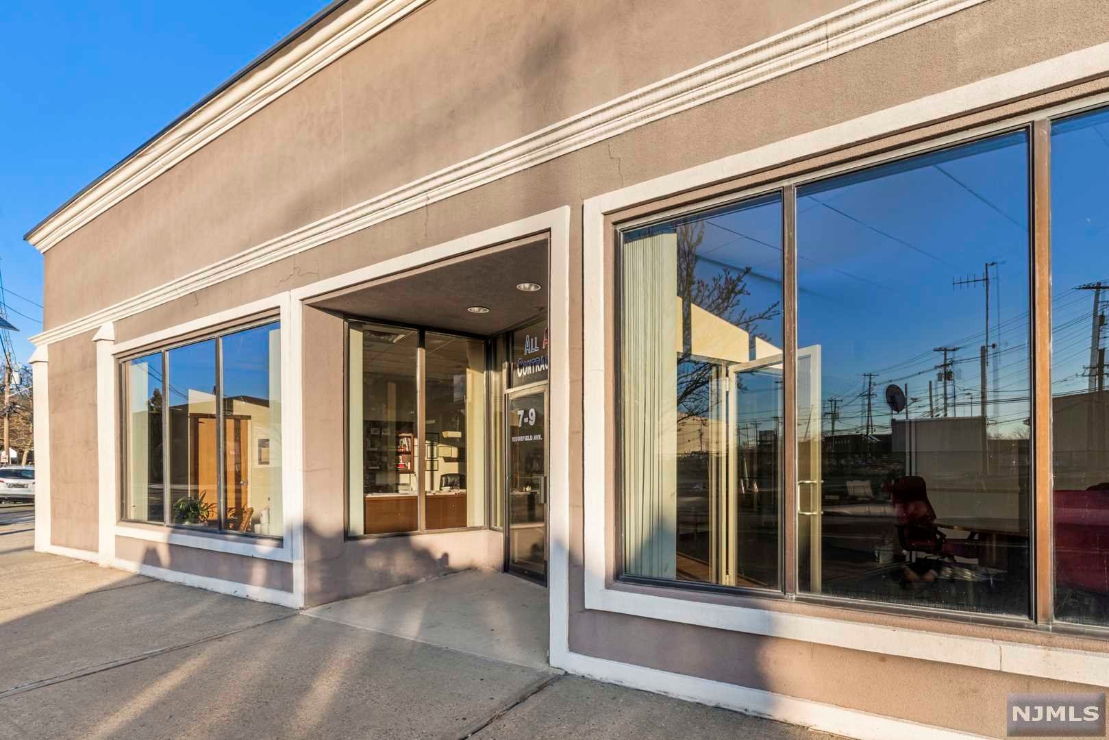 7-9 Ridgefield Avenue